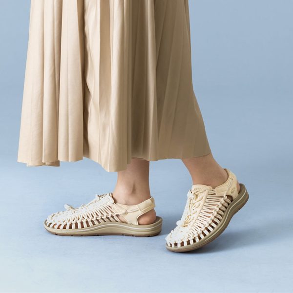 Women's UNEEK Sneaker | White Cap/Cornstalk