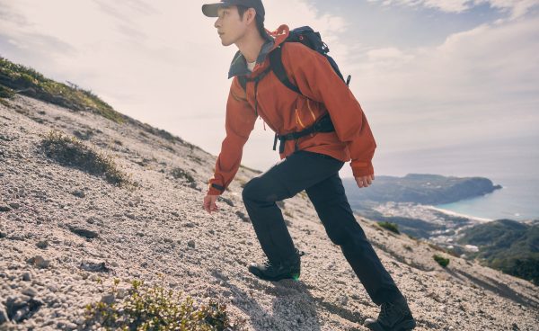 Men's Targhee IV Wide Waterproof Hiking Boot  |  Triple Black